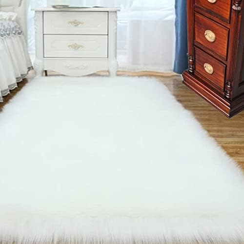 ABWXN Faux Sheepskin Fur Rug 90x150 cm Fluffy Shaggy Rugs, Soft Furry Area Rugs for Bedroom Bedside Living Room -White